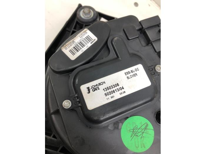 Heating and ventilation fan motor Opel Ampera 1.4 16V - 13503306