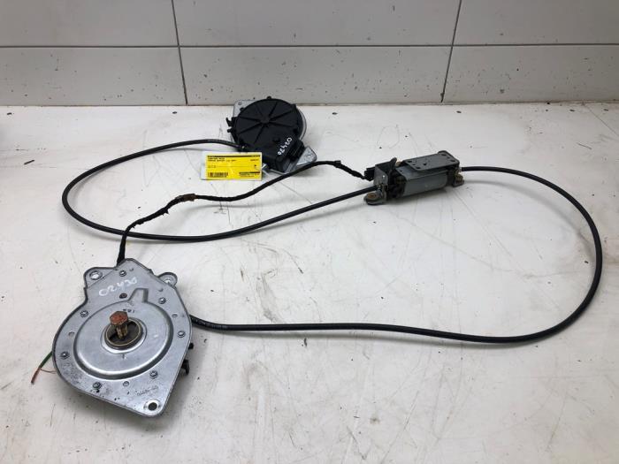 Używane Silnik dachu cabrio Porsche Boxster (986) 2.7 24V Cena € 208,95 Procedura marży oferowane przez Wessel Parts & Service B.V.
