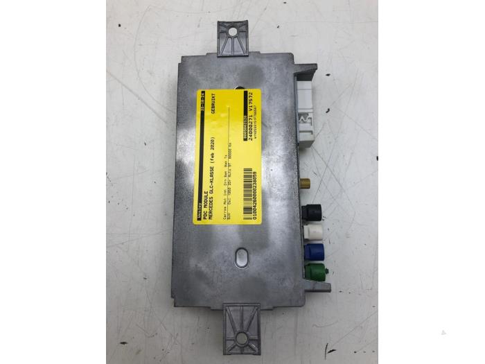 Begagnade PDC-modul Mercedes GLC Coupe (C253) 2.0 220d 16V 4-Matic Pris € 236,25 Marginaltabell erbjuds av Wessel Parts & Service B.V.