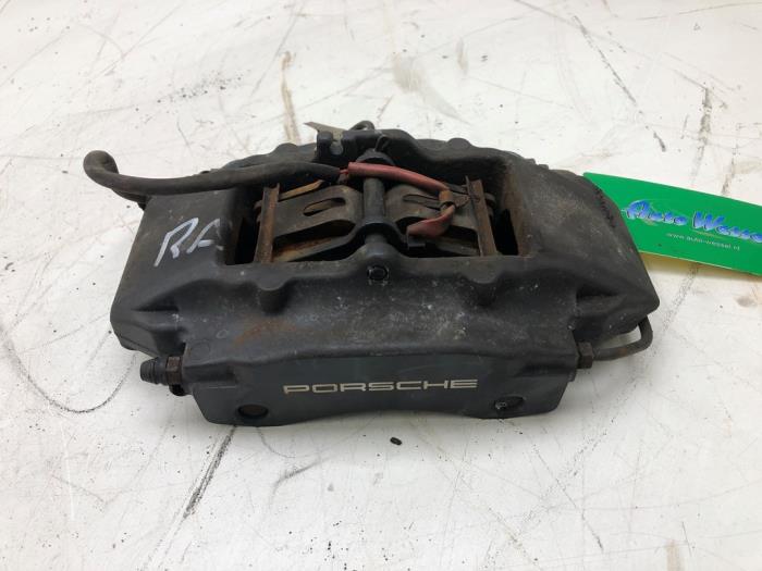 Gebrauchte Bremszange rechts hinten Porsche Boxster (986) 2.7 24V Preis € 208,95 Margenregelung angeboten von Wessel Parts & Service B.V.