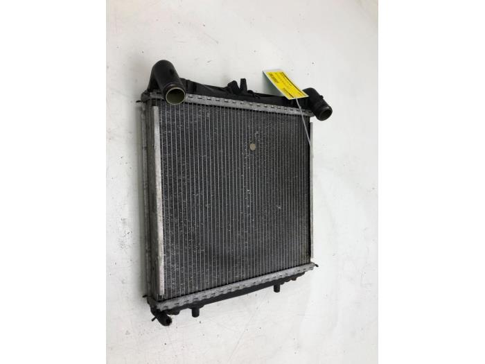 Used Radiator Porsche Boxster (986) 2.7 24V Price € 61,95 Margin scheme offered by Wessel Parts & Service B.V.