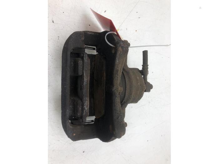 Gebrauchte Bremszange links vorne Opel Mokka/Mokka X 1.7 CDTI 16V 4x2 Preis € 51,45 Margenregelung angeboten von Wessel Parts & Service B.V.