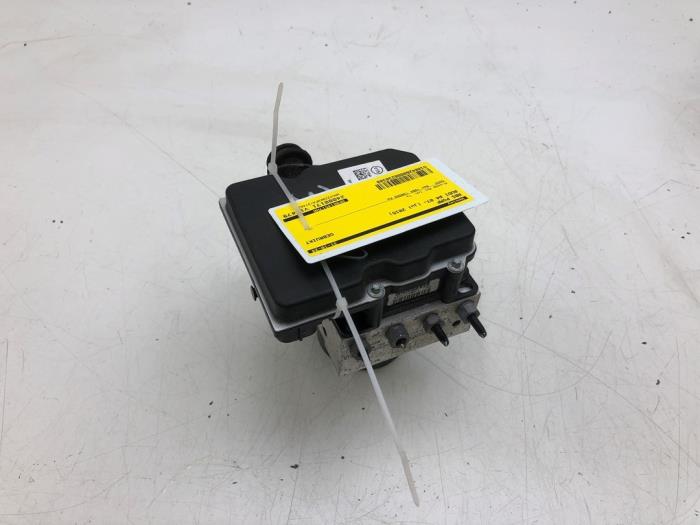 Begagnade ABS-pump Audi A4 Allroad Quattro (B8) 2.0 TFSI 16V Pris € 261,45 Marginaltabell erbjuds av Wessel Parts & Service B.V.