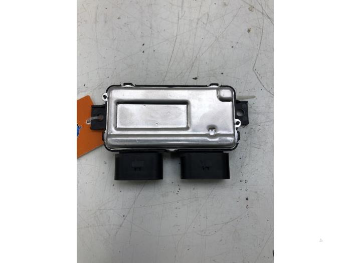 Usagé Module pompe carburant Mercedes Vito (447.6) 1.7 114 CDI 16V Prix € 40,95 Règlement à la marge proposé par Wessel Parts & Service B.V.