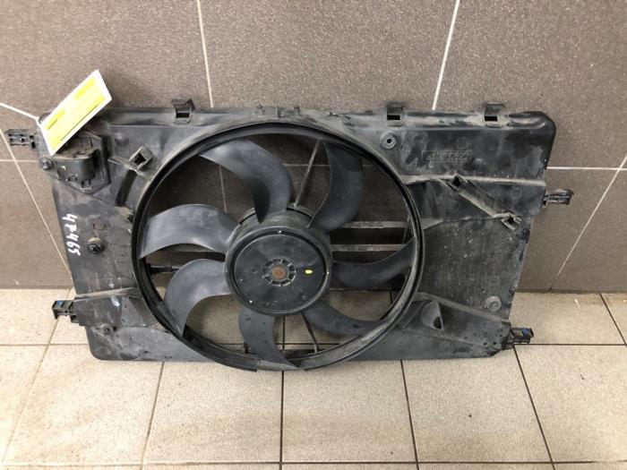 Używane Silnik wentylatora Chevrolet Cruze SW (308) 1.7 D 130 Cena € 82,95 Procedura marży oferowane przez Wessel Parts & Service B.V.