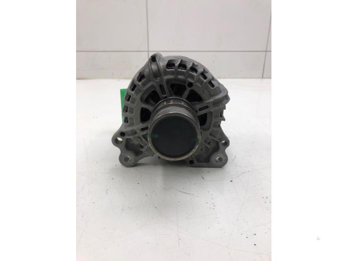 Dynamo van een Volkswagen Polo VI (AW1) 1.0 TSI 12V 2019