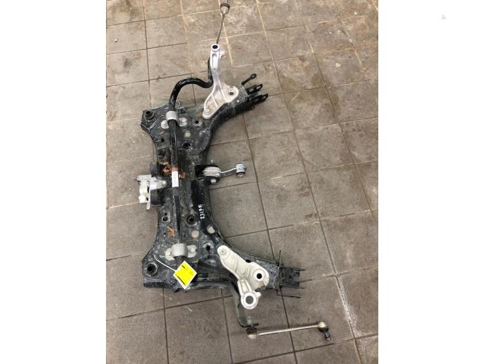 Used Subframe Renault Clio V (RJAB) 1.6 E-Tech 145 16V Price € 261,45 Margin scheme offered by Wessel Parts & Service B.V.