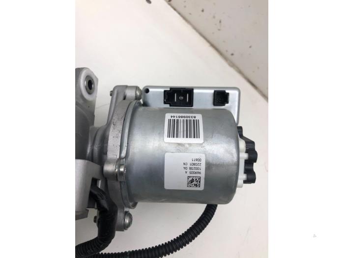 Axe colonne de direction d'un Renault Clio V (RJAB) 1.6 E-Tech 145 16V 2023