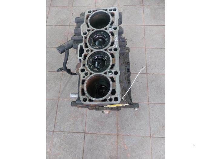Used Engine crankcase Volkswagen Golf VI (5K1) 2.0 TDI 16V Price € 523,95 Margin scheme offered by Wessel Parts & Service B.V.