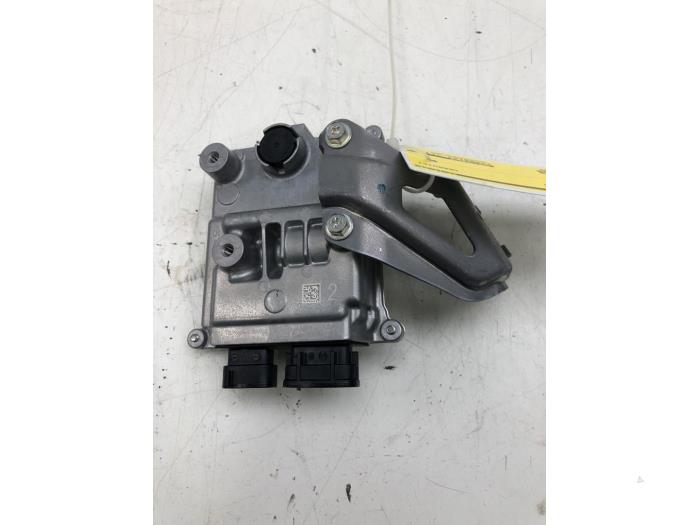Usagé Module pompe carburant Toyota C-HR (X1,X5) 2.0 16V Hybrid Prix € 51,45 Règlement à la marge proposé par Wessel Parts & Service B.V.