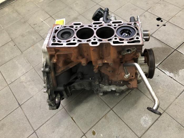 Engine crankcase from a Mercedes-Benz A (W176) 1.5 A-180 CDI, A-180d 16V 2012