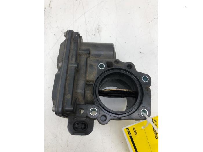Gebrauchte Drosselklappengehäuse Ford Kuga II (DM2) 2.0 TDCi 16V 180 4x4 Preis € 40,95 Margenregelung angeboten von Wessel Parts & Service B.V.
