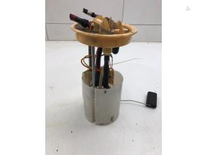 Gebrauchte Kraftstoffpumpe Elektrisch Ford Kuga II (DM2) 2.0 TDCi 16V 180 4x4 Preis € 79,00 Margenregelung angeboten von Autobedrijf G.H. Wessel B.V.