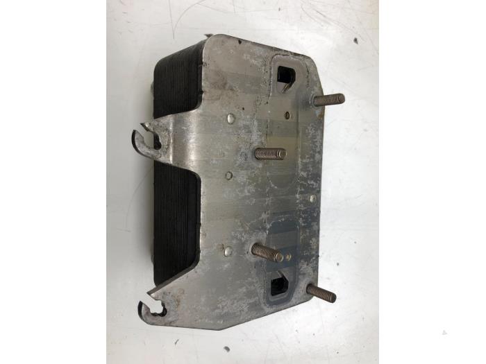Gebrauchte Ölkühler Mercedes C Estate (S205) C-300 2.0 Turbo 16V EQ Boost 4-Matic Preis € 103,95 Margenregelung angeboten von Wessel Parts & Service B.V.