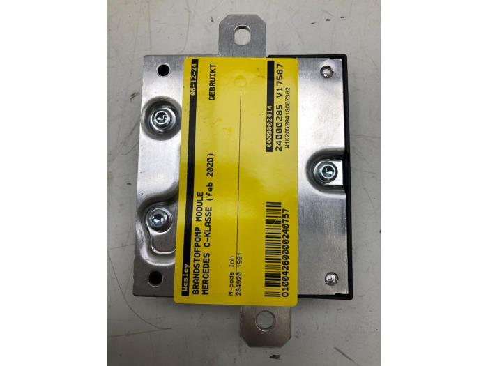 Usagé Module pompe carburant Mercedes C Estate (S205) C-300 2.0 Turbo 16V EQ Boost 4-Matic Prix € 40,95 Règlement à la marge proposé par Wessel Parts & Service B.V.