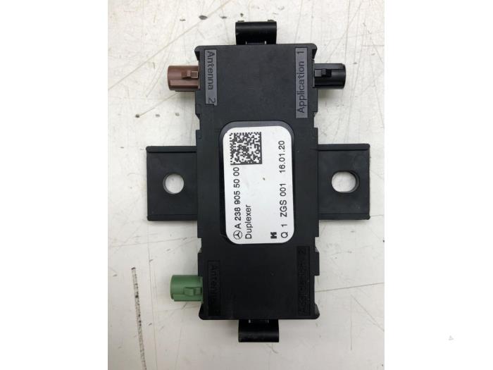 Używane Antena (rózne) Mercedes C Estate (S205) C-300 2.0 Turbo 16V EQ Boost 4-Matic Cena € 40,95 Procedura marży oferowane przez Wessel Parts & Service B.V.