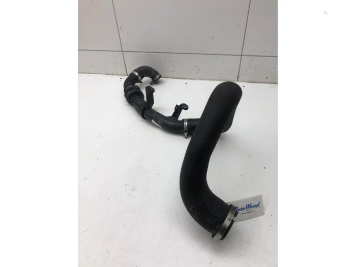 Gebrauchte Intercooler Rohr Ford Kuga II (DM2) 2.0 TDCi 16V 180 4x4 Preis € 82,95 Margenregelung angeboten von Wessel Parts & Service B.V.