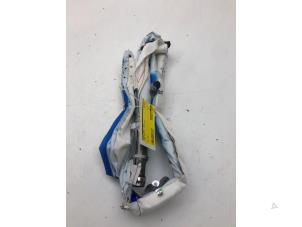 Begagnade Takgardinairbag, vänster Ford Kuga II (DM2) 2.0 TDCi 16V 180 4x4 Pris € 139,00 Marginaltabell erbjuds av Autobedrijf G.H. Wessel B.V.