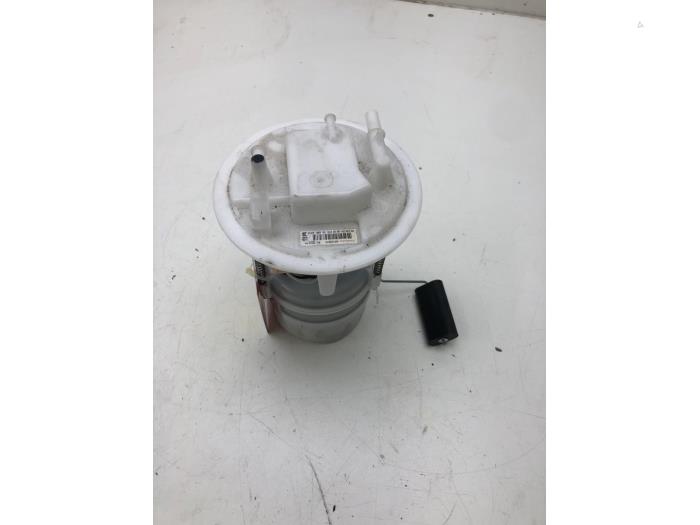 Usagé Pompe à carburant Opel Corsa F (UB/UH/UP) 1.2 12V 75 Prix € 51,45 Règlement à la marge proposé par Wessel Parts & Service B.V.