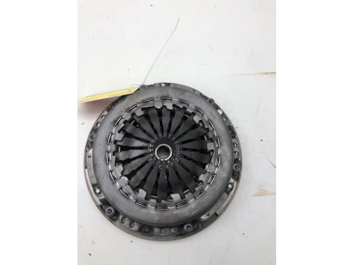 Gebrauchte Schwungrad Opel Corsa F (UB/UH/UP) 1.2 12V 75 Preis € 103,95 Margenregelung angeboten von Wessel Parts & Service B.V.