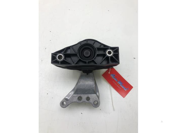 Used Engine mount Opel Corsa F (UB/UH/UP) 1.2 12V 75 Price € 61,95 Margin scheme offered by Wessel Parts & Service B.V.