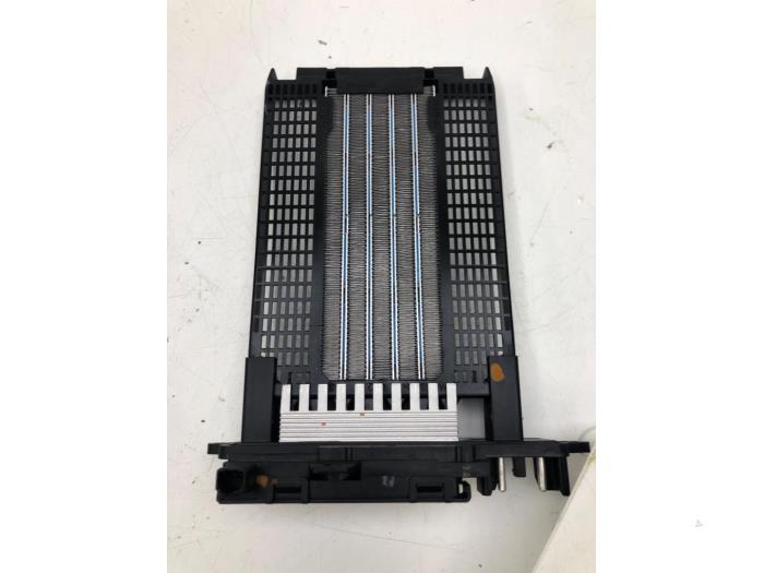 Używane Element grzewczy Ford Kuga II (DM2) 2.0 TDCi 16V 180 4x4 Cena € 40,95 Procedura marży oferowane przez Wessel Parts & Service B.V.