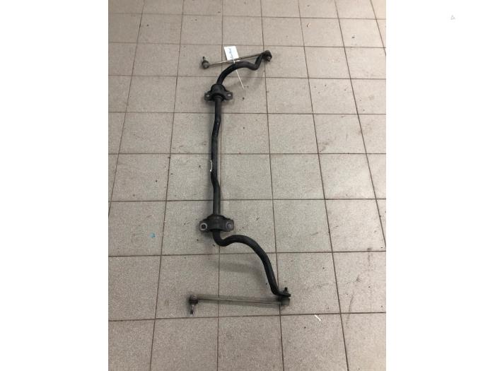 Używane Stabilizator przód Ford Kuga II (DM2) 1.5 EcoBoost 16V 150 Cena € 51,45 Procedura marży oferowane przez Wessel Parts & Service B.V.