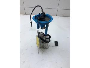 Begagnade Elektrisk bränslepump Audi Q3 (8UB/8UG) 2.0 16V TFSI 170 Quattro Pris € 49,00 Marginaltabell erbjuds av Autobedrijf G.H. Wessel B.V.