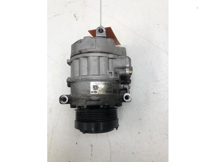 Usagé Compresseur de clim Mercedes GL (X164) 5.5 GL 500 V8 32V Prix € 208,95 Règlement à la marge proposé par Wessel Parts & Service B.V.