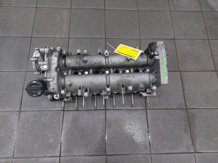 Begagnade Topplock Opel Insignia 2.0 CDTI 16V 140 ecoFLEX Pris på förfrågan erbjuds av Wessel Parts & Service B.V.