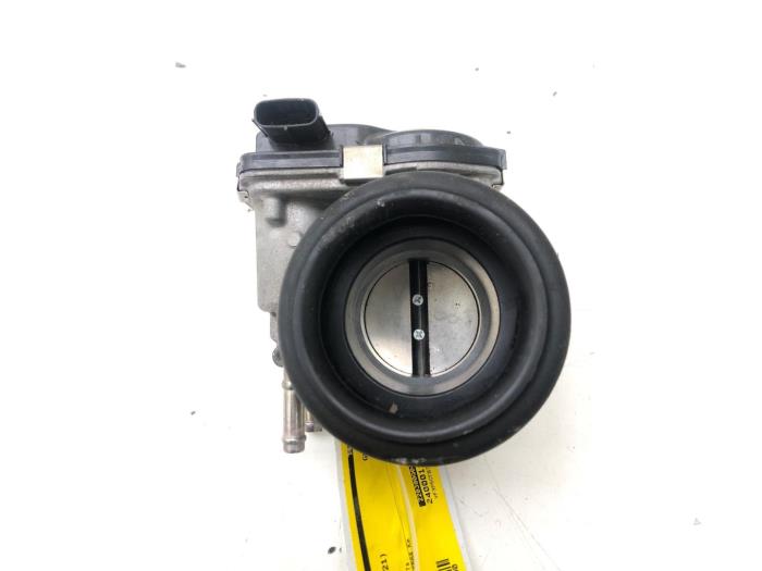 Usagé Boîtier accélérateur Peugeot 108 1.0 12V VVT-i Prix € 40,95 Règlement à la marge proposé par Wessel Parts & Service B.V.