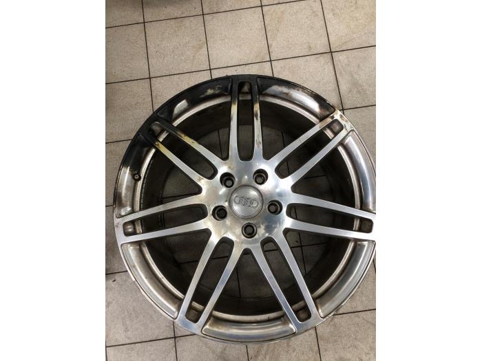 Używane Obrecz Audi Q7 (4LB) 3.0 TDI V6 24V Cena € 208,95 Procedura marży oferowane przez Wessel Parts & Service B.V.