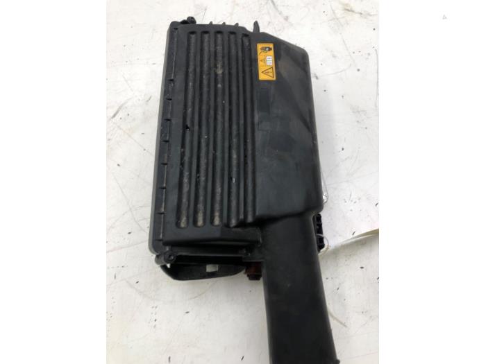 Begagnade Luftfilterhus Mercedes C Estate (S205) C-350 e 2.0 16V Pris € 61,95 Marginaltabell erbjuds av Wessel Parts & Service B.V.