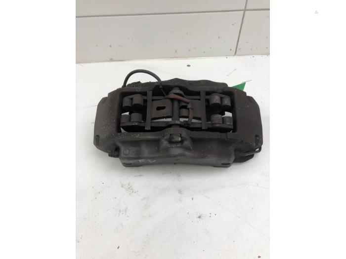 Gebrauchte Bremszange rechts vorne Audi Q7 (4LB) 3.0 TDI V6 24V Preis € 183,75 Margenregelung angeboten von Wessel Parts & Service B.V.