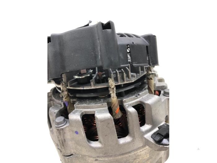 Gebrauchte Dynamo Peugeot Boxer (U9) 2.2 BlueHDi 140 Preis auf Anfrage angeboten von Wessel Parts & Service B.V.