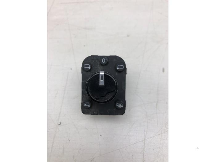 Używane Przelacznik lusterka Audi e-tron (GEN) 55 quattro Cena € 30,45 Procedura marży oferowane przez Wessel Parts & Service B.V.