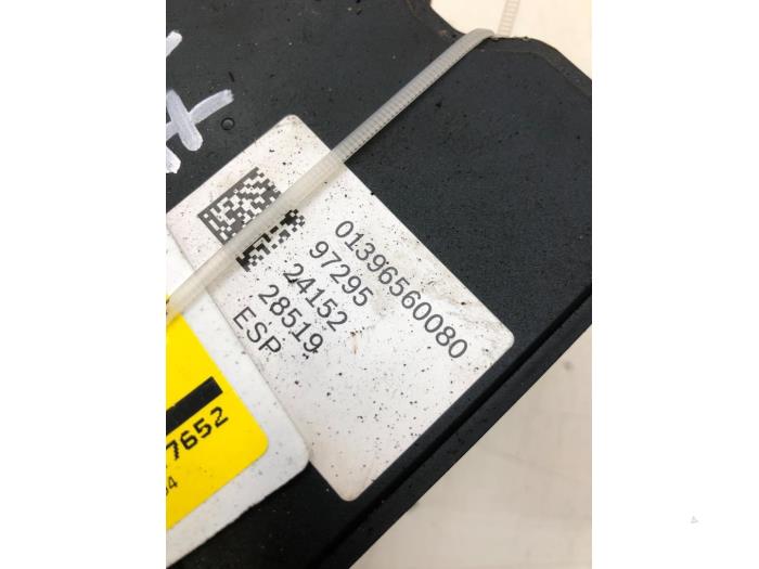 Begagnade ABS-pump Fiat Ducato (250) 2.3 D 140 Multijet AdBlue Pris € 236,25 Marginaltabell erbjuds av Wessel Parts & Service B.V.