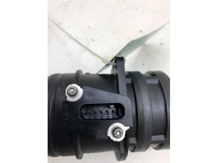 Luftmengenmesser van een Audi Q3 (8UB/8UG) 2.0 16V TFSI 170 Quattro 2013