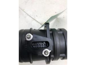 Luftmengenmesser van een Audi Q3 (8UB/8UG) 2.0 16V TFSI 170 Quattro 2013