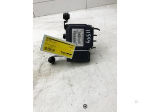Begagnade ABS-pump Audi Q3 (8UB/8UG) 2.0 16V TFSI 170 Quattro Pris € 249,00 Marginaltabell erbjuds av Autobedrijf G.H. Wessel B.V.