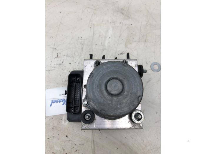 Usagé Bloc ABS MAN TGE 2.0 TDI Prix € 366,45 Règlement à la marge proposé par Wessel Parts & Service B.V.