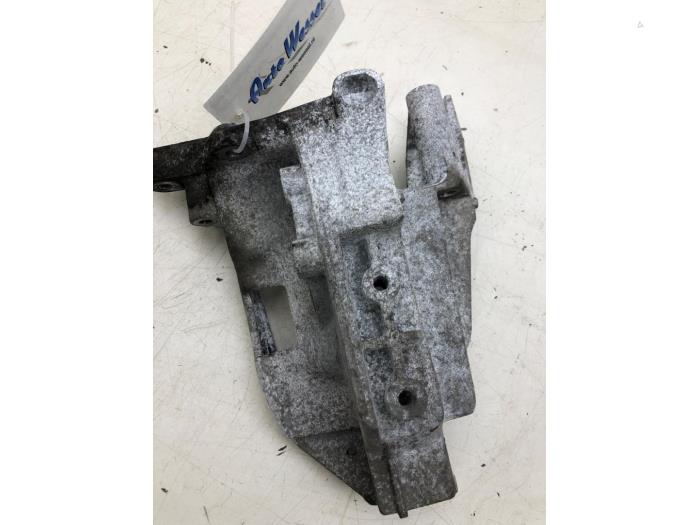 Used Engine mount MAN TGE 2.0 TDI Price € 51,45 Margin scheme offered by Wessel Parts & Service B.V.