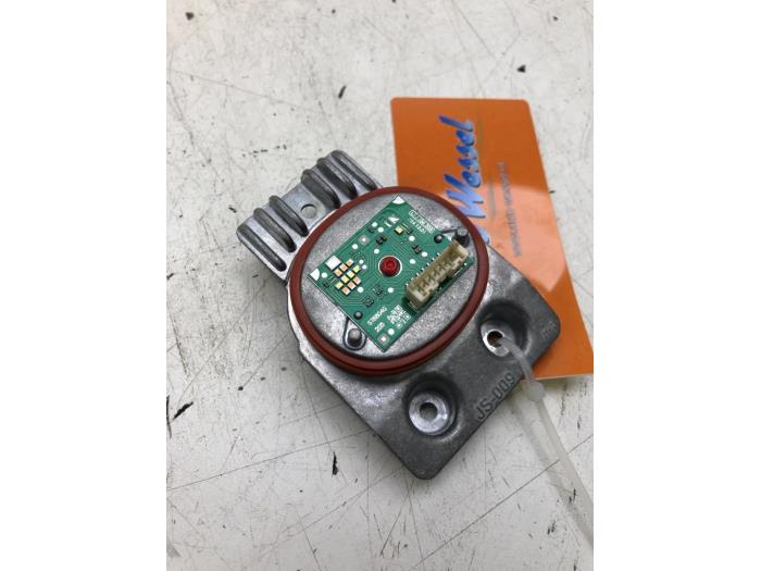Używane Lampa LED Mercedes C-Klasse Cena € 93,45 Procedura marży oferowane przez Wessel Parts & Service B.V.