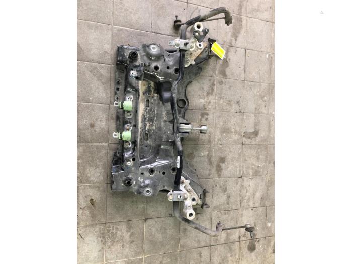 Usados Subchasis Renault Kangoo (RK..) 1.3 TCE 100 16V Precio € 313,95 Norma de margen ofrecido por Wessel Parts & Service B.V.