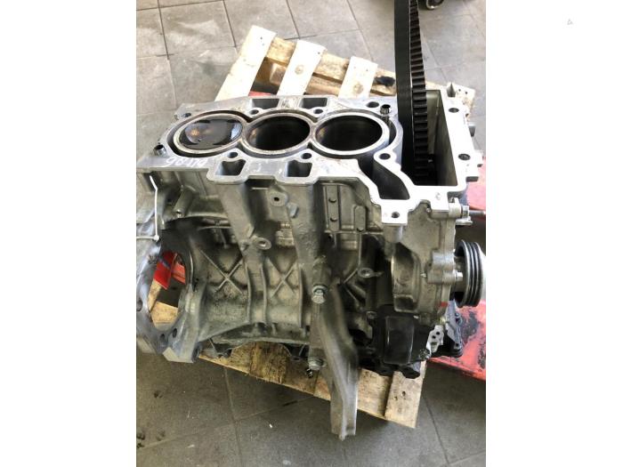 Used Engine crankcase Opel Crossland (X) 1.2 Turbo 12V Price on request offered by Wessel Parts & Service B.V.
