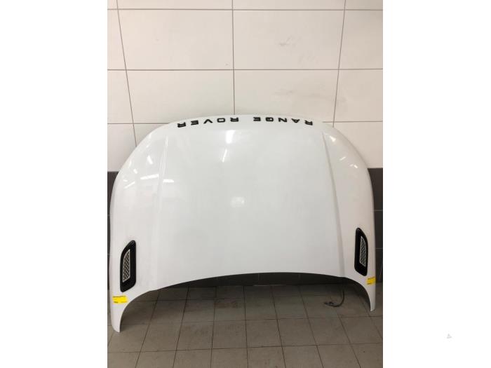 Używane Maska Landrover Range Rover Evoque (LVJ/LVS) 2.2 TD4 16V 5-drs. Cena € 838,95 Procedura marży oferowane przez Wessel Parts & Service B.V.