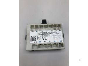 Usagé Module verrouillage central des portes Mercedes GLC (X253) 2.2 250d 16V BlueTEC 4-Matic Prix € 69,00 Règlement à la marge proposé par Autobedrijf G.H. Wessel B.V.
