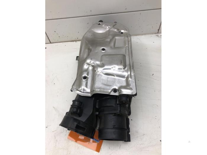 Begagnade Luftfilterhus Mercedes GLC (X253) 2.2 250d 16V BlueTEC 4-Matic Pris € 82,95 Marginaltabell erbjuds av Wessel Parts & Service B.V.