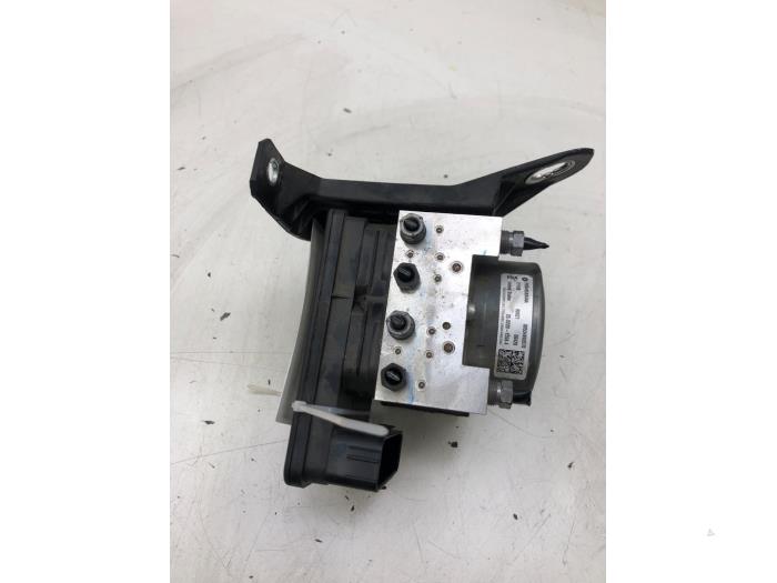 Begagnade ABS-pump Jeep Compass II (MP) 2.0 Multijet II 170 16V 4x4 Pris € 313,95 Marginaltabell erbjuds av Wessel Parts & Service B.V.