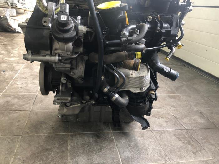 Motor van een Volkswagen Crafter (SY) 2.0 TDI FWD 2021